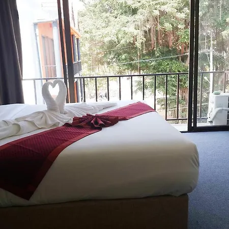 The Lounge Guesthouse
